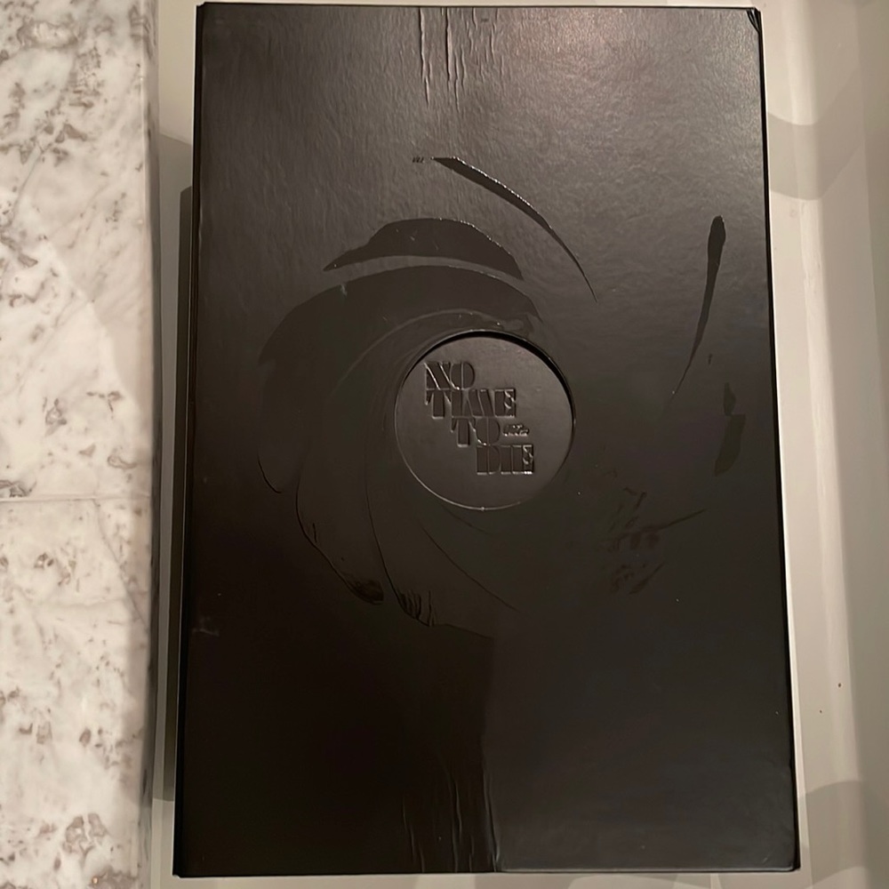 NEW Adidas Ultraboost 20 x James Bond 007 8US 71/2 UK